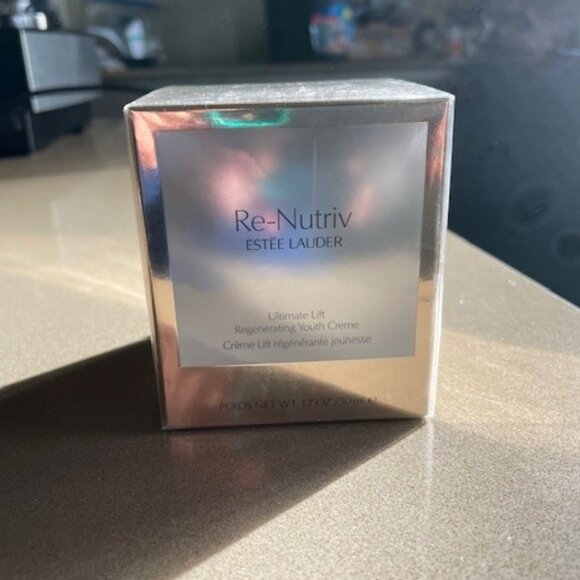 New ESTEE LAUDER Re-Nutriv Ultimate Lift Regenerating Youth Creme SEALED 50ml - Picture 1 of 7